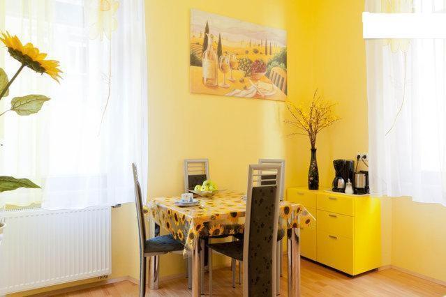 City Apartment In Nuernberg Экстерьер фото